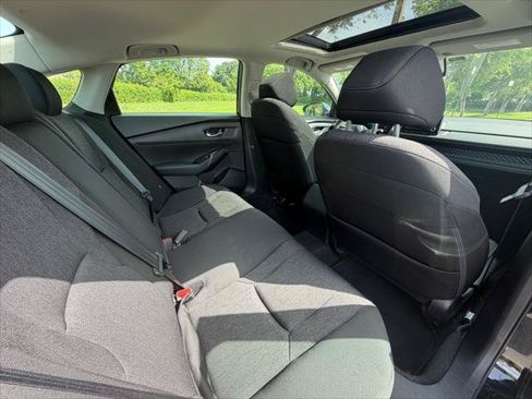 Used 2023 Honda Accord EX image 13