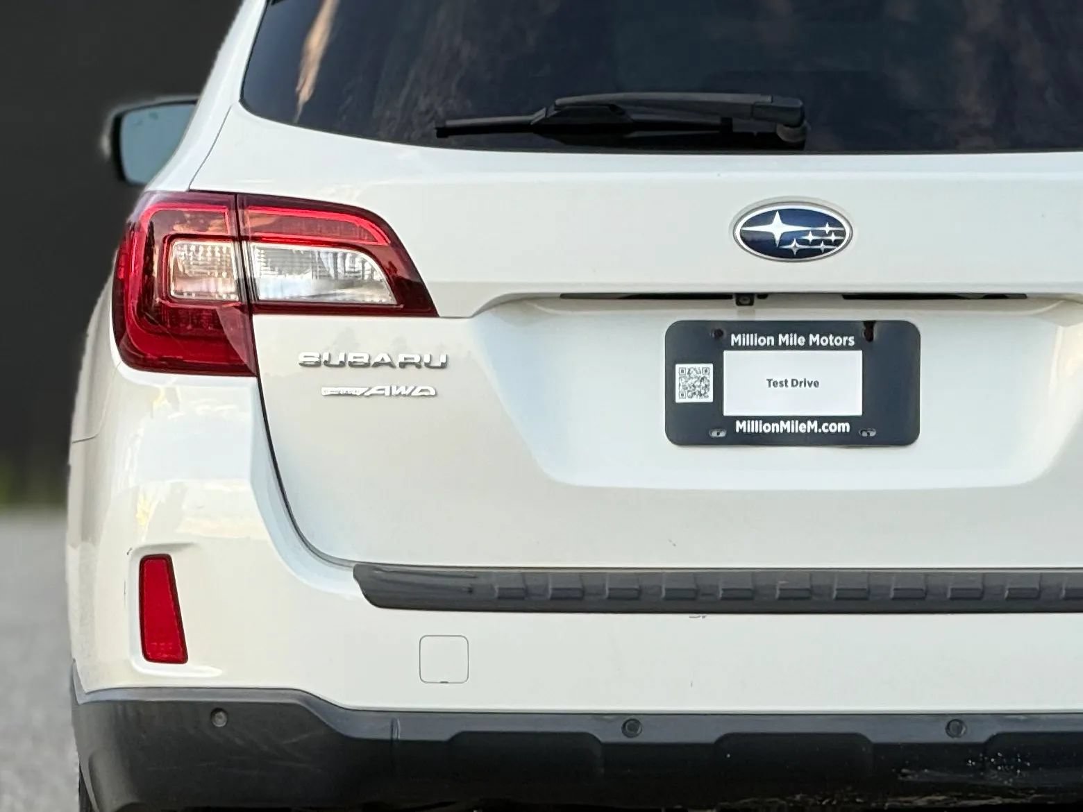 Used 2017 Subaru Outback 2.5i Limited AWD/4WD image 13