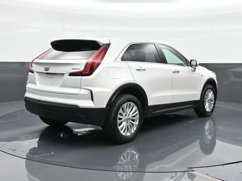 Used 2024 Cadillac XT4 Luxury FWD image 11