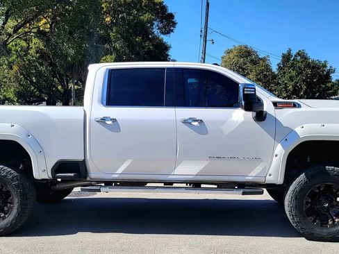 Used 2020 GMC Sierra 2500 Denali w/ Denali Ultimate Package image 12