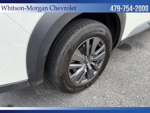 Used 2022 Nissan Pathfinder SV image 35