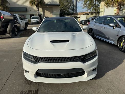 Used 2018 Dodge Charger R/T image 2