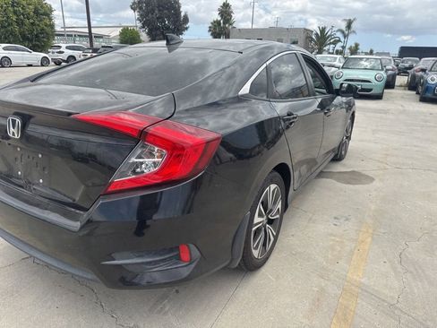 Used 2017 Honda Civic EX-T image 5