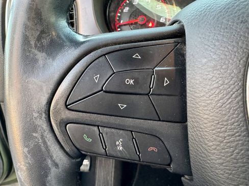 Used 2019 Dodge Charger SXT image 20