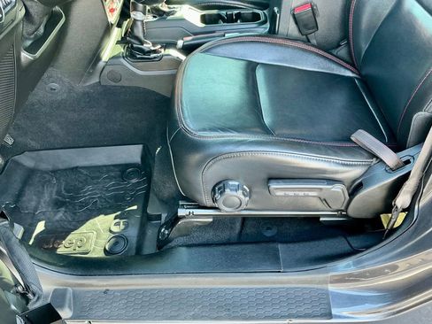 Used 2021 Jeep Gladiator Rubicon image 40