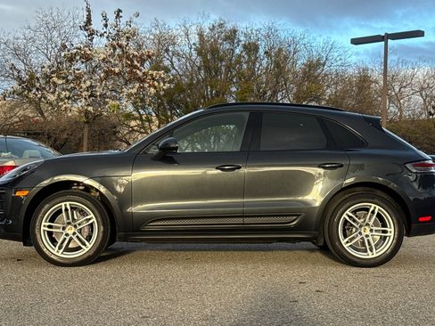 Used 2024 Porsche Macan image 7