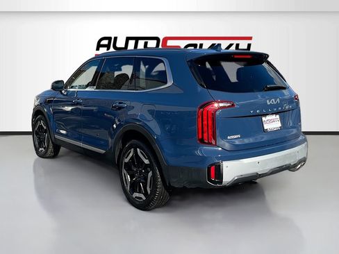 Used 2024 Kia Telluride S w/ S Sunroof Package image 5