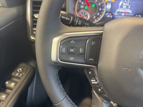 New 2026 RAM 1500 4x4 Crew Cab image 17