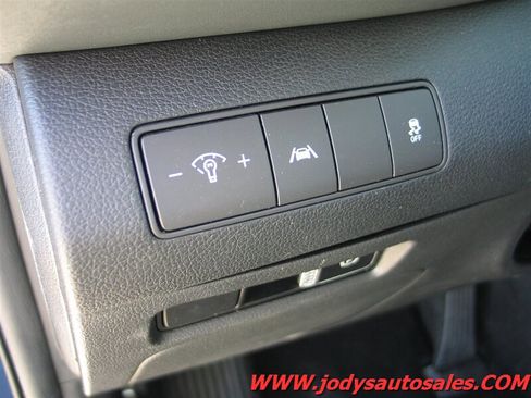 Used 2021 Hyundai Santa Fe SE AWD/4WD image 8