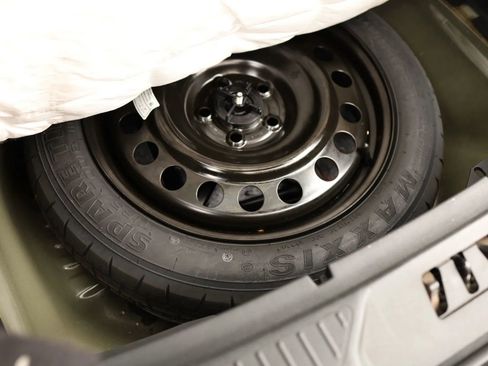 Used 2020 Ford Explorer XLT w/ Comfort Package image 35