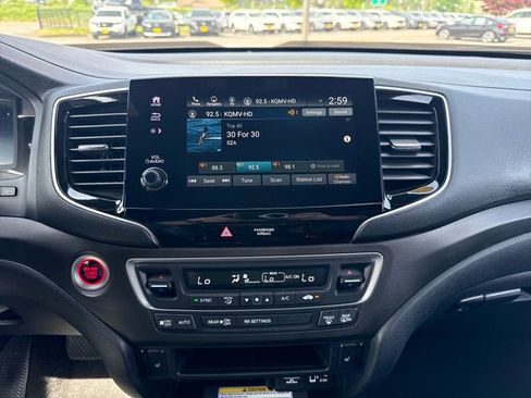 Used 2023 Honda Passport TrailSport image 23