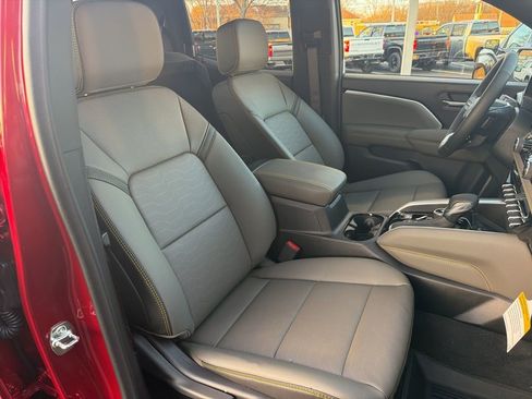 New 2026 Chevrolet Colorado ZR2 w/ Technology Package image 22