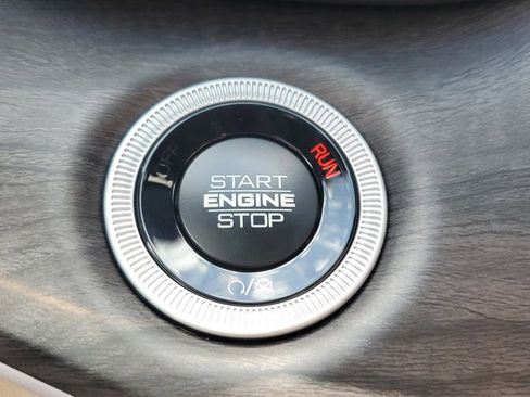 New 2025 Jeep Grand Cherokee L Limited w/ Black Appearance Package image 25