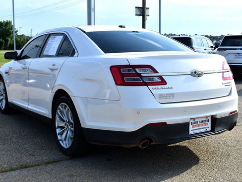 Used 2017 Ford Taurus Limited FWD image 4