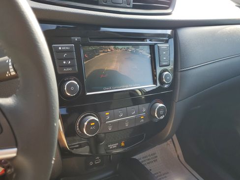 Used 2020 Nissan Rogue S w/ Special Edition Package image 27