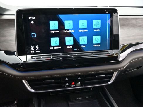 Used 2024 Volkswagen Atlas SEL image 22