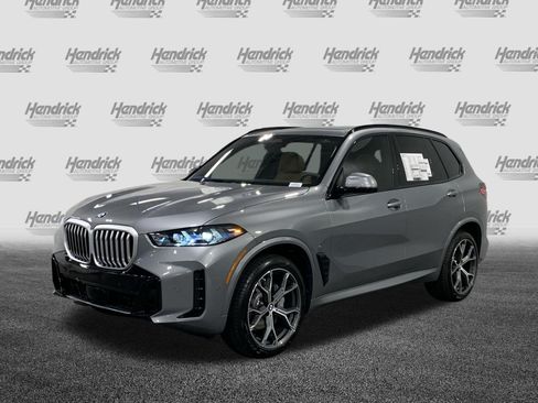 Used 2026 BMW X5 sDrive40i w/ M Sport Package RWD image 3