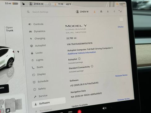 Used 2022 Tesla Model Y Long Range image 32