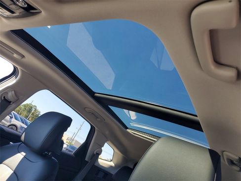 New 2026 Kia Sportage EX image 10