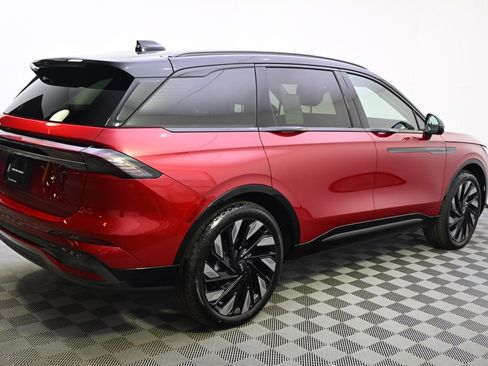 New 2026 Lincoln Nautilus Reserve image 7