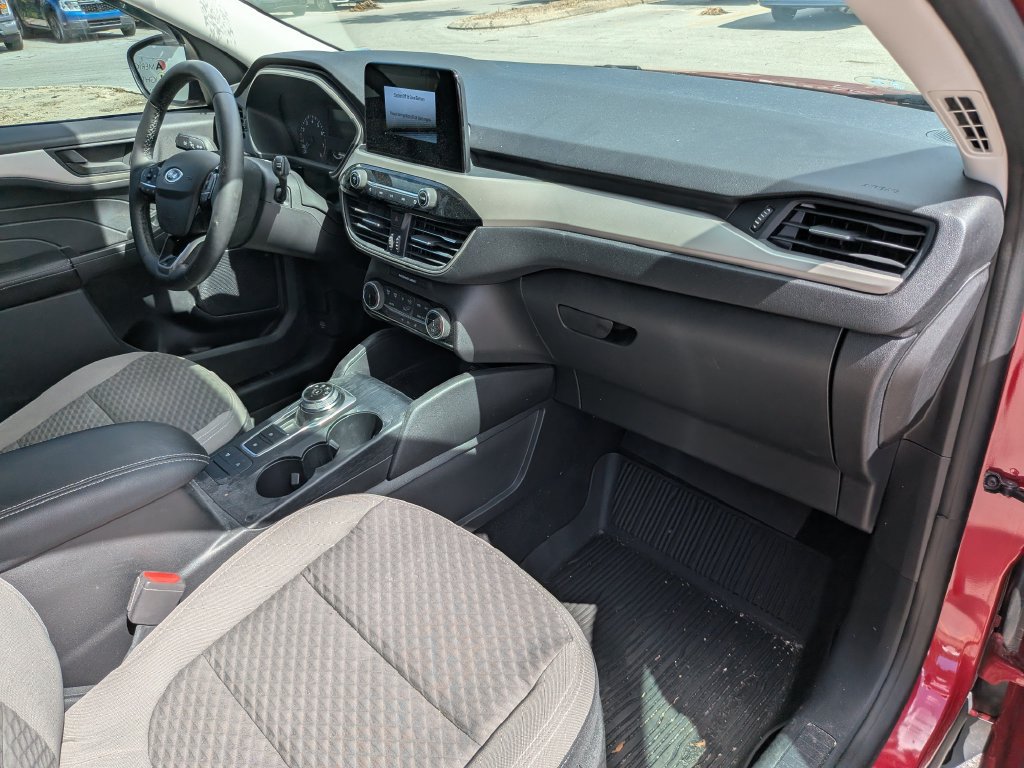 Certified 2022 Ford Escape SE w/ SE Sport Appearance Package FWD image 18