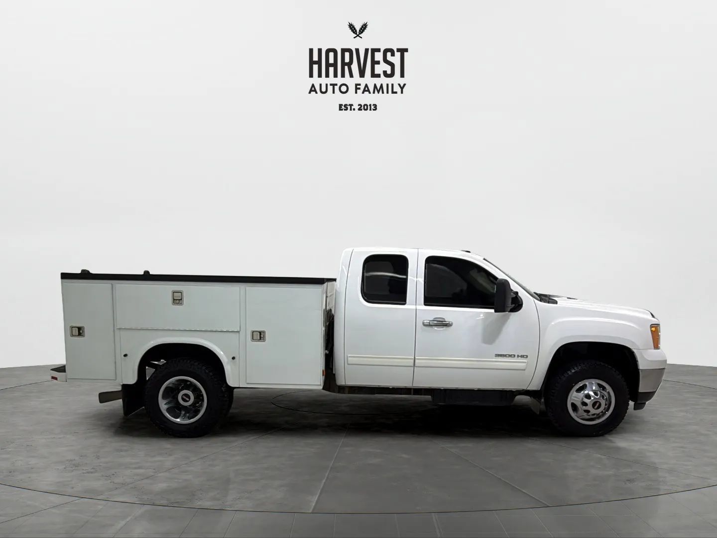 Used 2013 GMC Sierra 3500 SLE w/ SLE Preferred Package AWD/4WD image 8