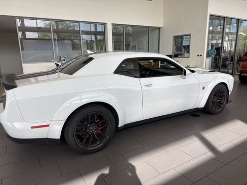 Used 2019 Dodge Challenger R/T Scat Pack w/ Widebody Package image 11