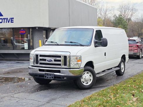 Used 2013 Ford E-250 and Econoline 250 E 250 3dr Cargo Van w/ PWR Group image 2