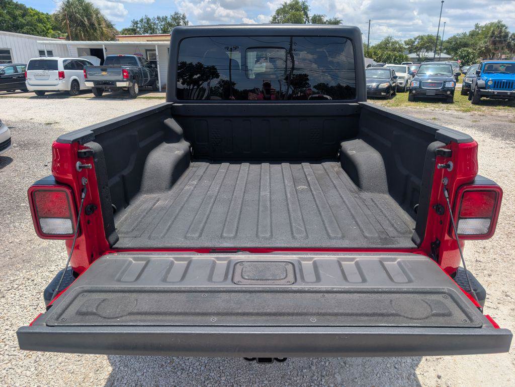 Used 2021 Jeep Gladiator Sport AWD/4WD image 11