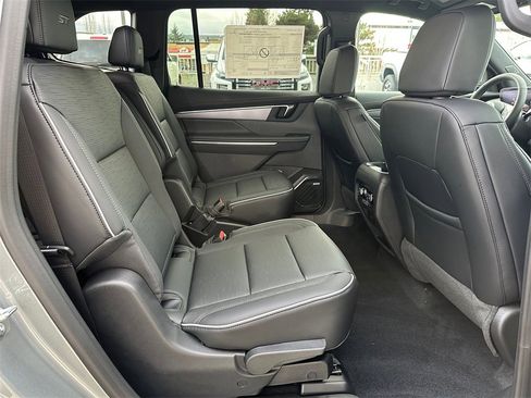 New 2026 Buick Enclave Sport Touring image 12