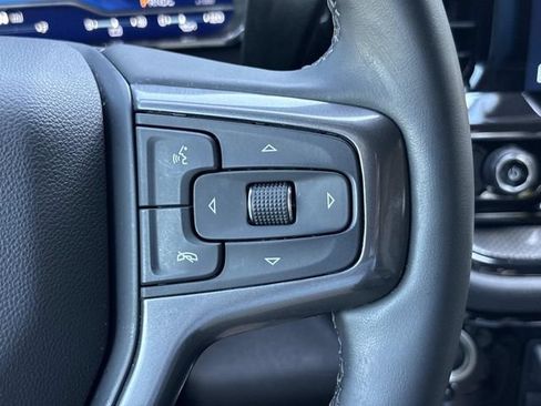 Used 2025 Chevrolet Silverado 2500 ZR2 w/ Technology Package AWD/4WD image 29