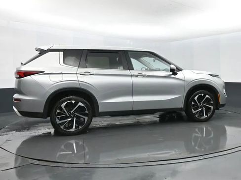 Used 2024 Mitsubishi Outlander Ralliart image 4