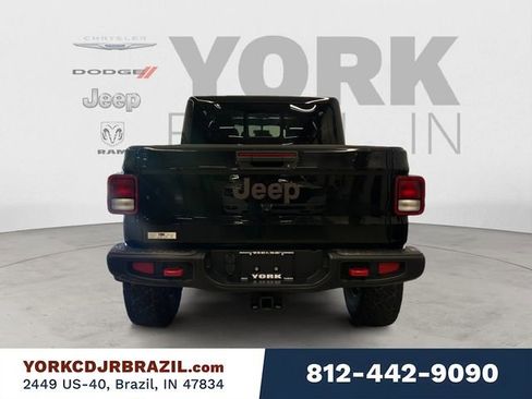 Used 2023 Jeep Gladiator Rubicon w/ Trailer Tow Package AWD/4WD image 4