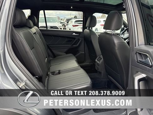 Used 2022 Volkswagen Tiguan SE R-Line image 18