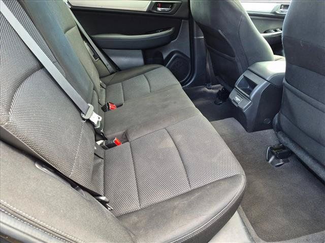 Used 2018 Subaru Outback 2.5i Premium AWD/4WD image 17
