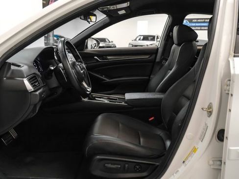 Used 2019 Honda Accord Sport image 4