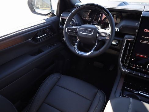 New 2026 GMC Yukon Denali w/ Denali Reserve Package image 21