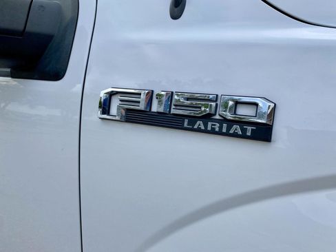 Used 2017 Ford F150 Lariat w/ Equipment Group 501A Mid image 21