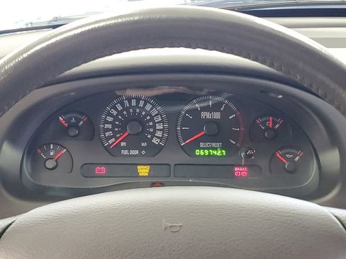 Used 2001 Ford Mustang GT image 21