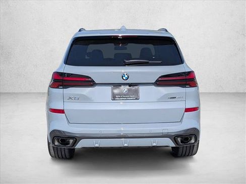 Used 2026 BMW X5 sDrive40i w/ M Sport Package RWD image 7