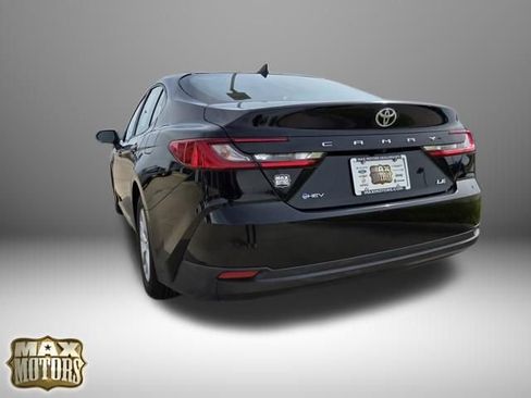 Used 2025 Toyota Camry LE FWD image 7