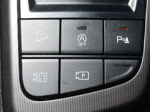 Certified 2026 Kia Sportage EX w/ EX Panorama Roof Package FWD image 37