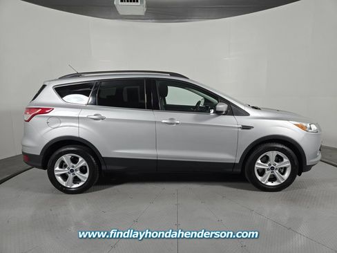 Used 2016 Ford Escape SE w/ Equipment Group 201A image 7