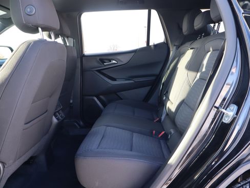 Used 2025 Chevrolet Equinox LT image 11