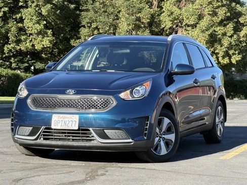 Used 2019 Kia Niro LX FWD image 1