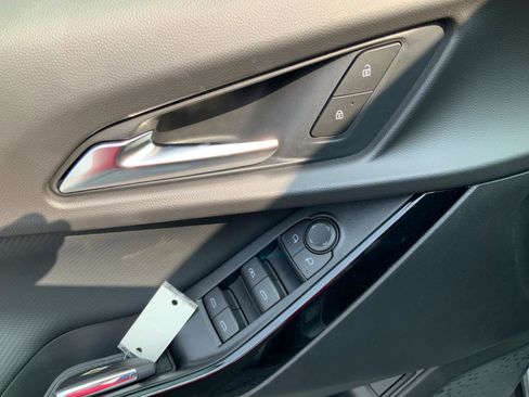 New 2026 Chevrolet Equinox LT w/ Convenience Package II image 29