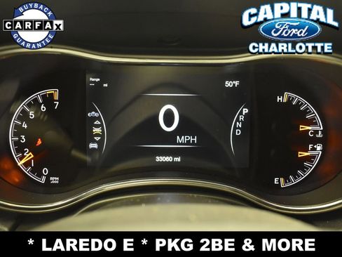 Used 2021 Jeep Grand Cherokee Laredo image 14