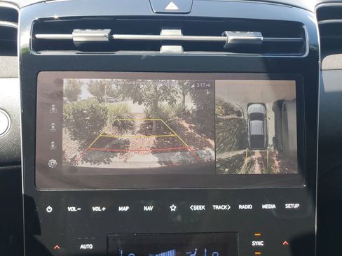 Certified 2022 Hyundai Santa Cruz Limited AWD/4WD image 18