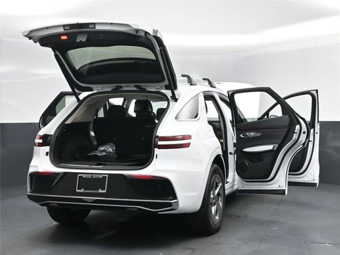 New 2026 Genesis GV70 2.5T image 19