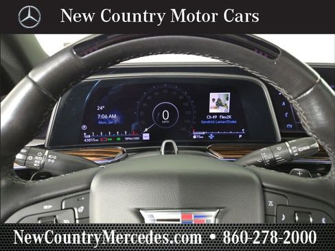 Used 2023 Cadillac Escalade Premium Luxury w/ Performance Package image 35